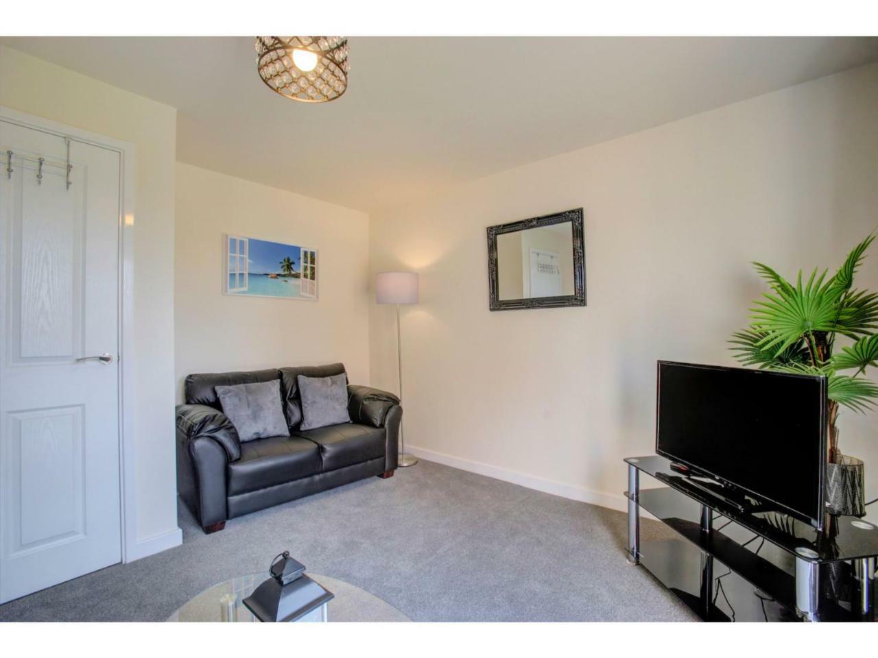 Newly Built, Splendid House For 5 In Manchester! Εξωτερικό φωτογραφία